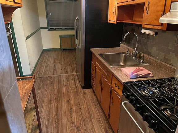 2nd image of 8542 239th St