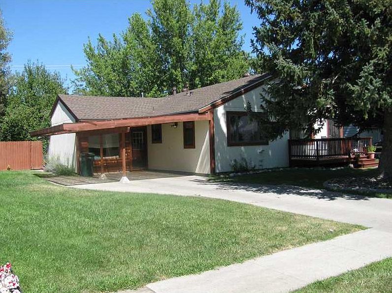 2nd image of 2219 Avenue B