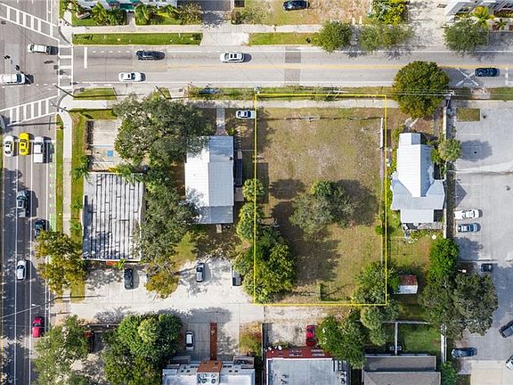 5th image of 110 S Willow Ave