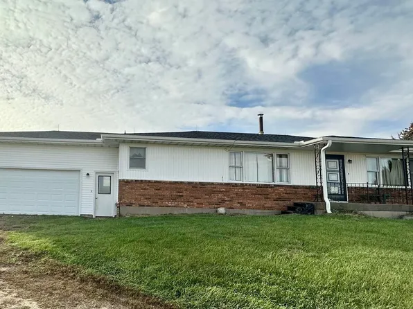 3697 190th St, Goose Lake, IA 52750