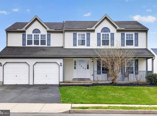 209 N Sandy Ln, Sinking Spring, PA 19608