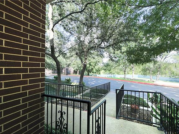 3rd image of 5515 Davis Ln Unit 62