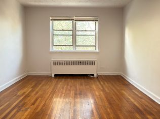 19410 37th Ave FLOOR 2, Flushing, NY 11358