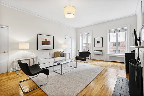 Rented by Compass | media 9