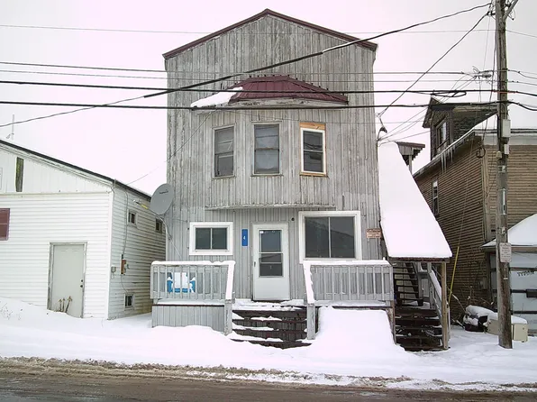 4 Grand Falls Road, Limestone, ME 04750