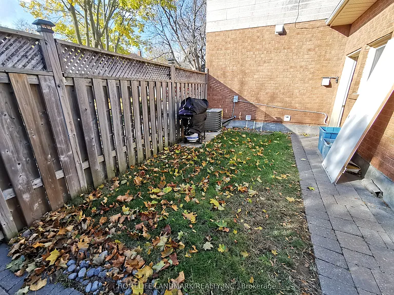 296 Glen Hill Dr — Photo 3