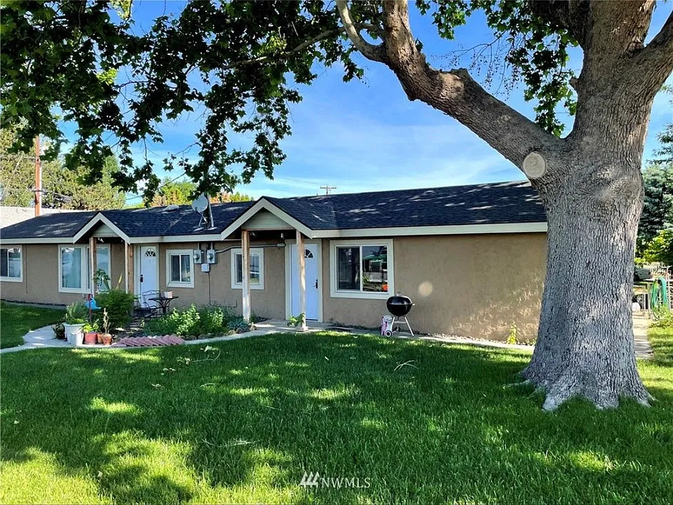 1108 W Entiat Ave #2