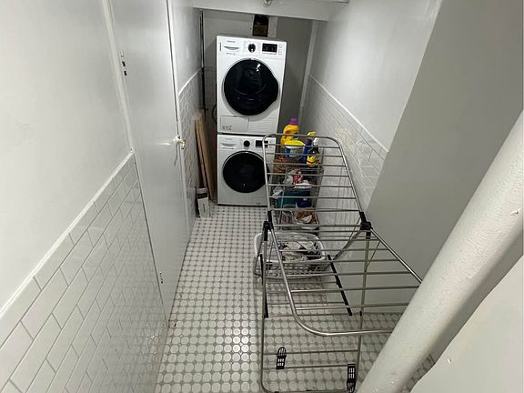 2nd image of 7-14 Essex Pl Floor 1