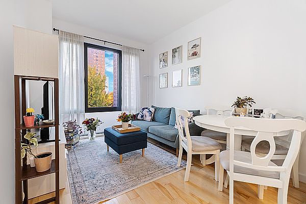 1st image of 63 W 104th St APT 601