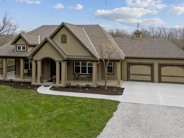 9885 Edgerton Rd, De Soto, KS 66018