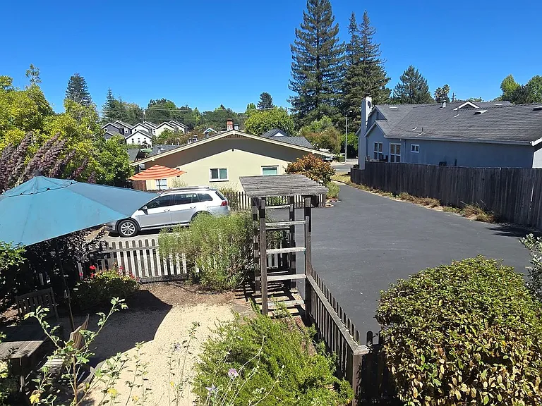 548 & 546 S Main St — Photo 20