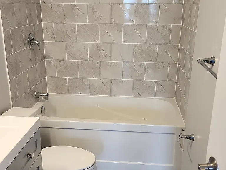 440 Gloucester St — Photo 12