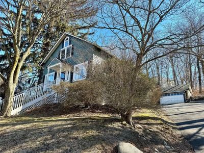 27 Reeves Rd, Port Jefferson, NY, 11777