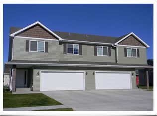 3108 27th St S, Moorhead, MN 56560