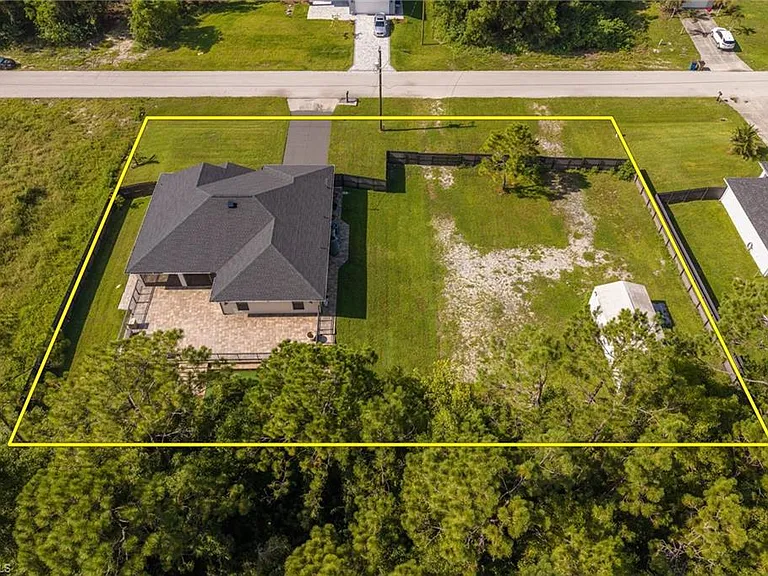 421 Broadmoor St — Photo 40