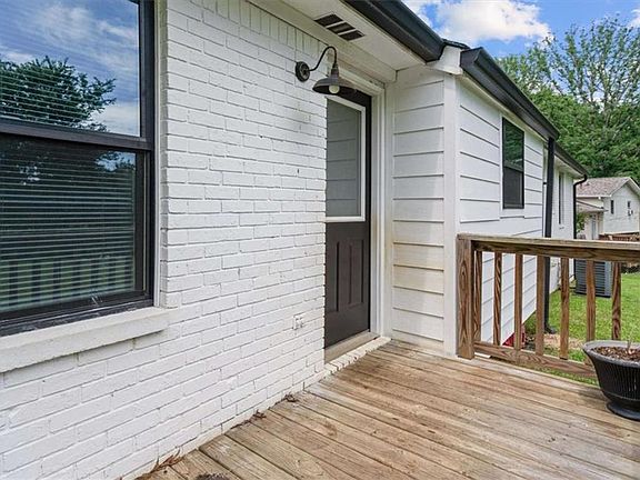 2nd image of 432 Sally Ann Cir