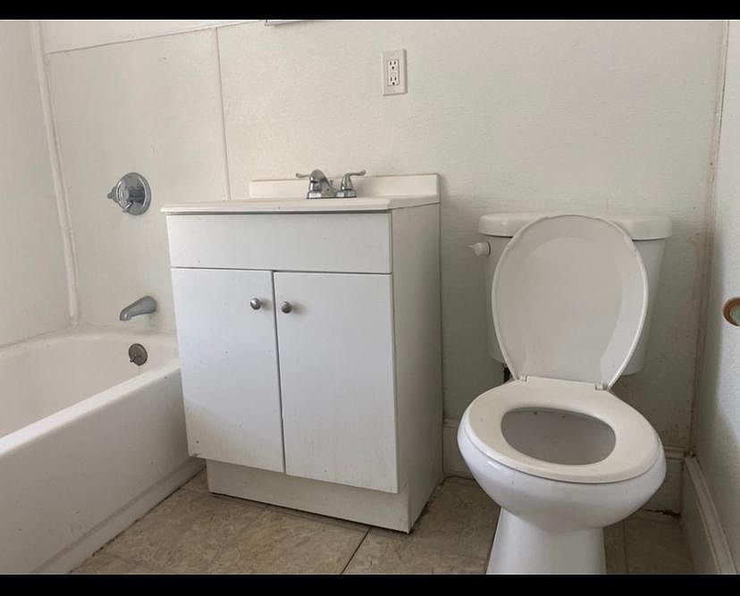 2nd image of 929 County Street 3