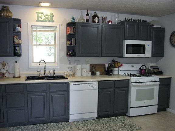 4th image of 2301 Foxhall Dr