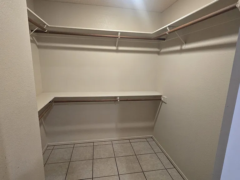 1541 S 34th Ave — Photo 19
