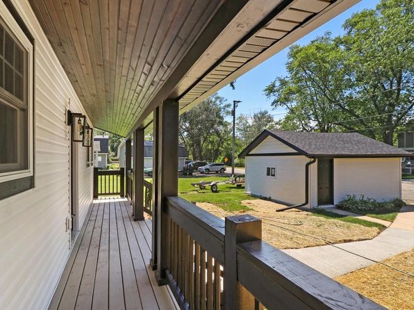 2303 Fairview Ave, Johnsburg, IL 60051