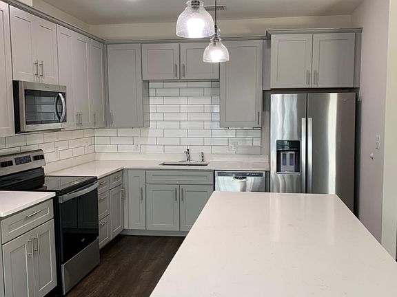 3rd image of 317 N Floral St