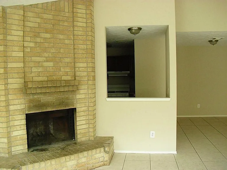 16505 Monte Carlo Ln — Photo 3