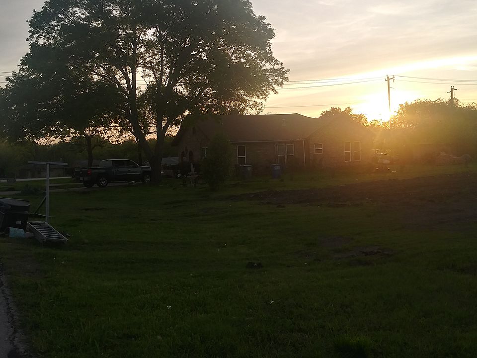 2nd image of 5701 Alexander St