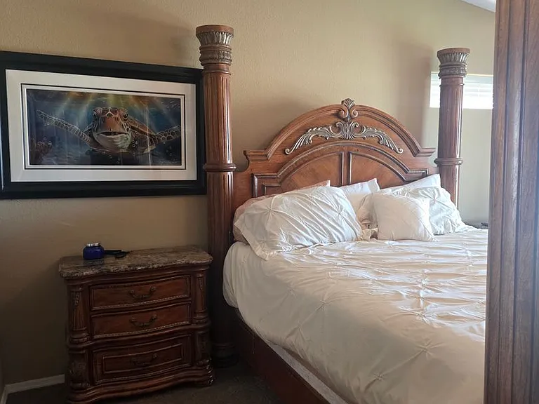 2121 E Desert Lakes Dr — Photo 30