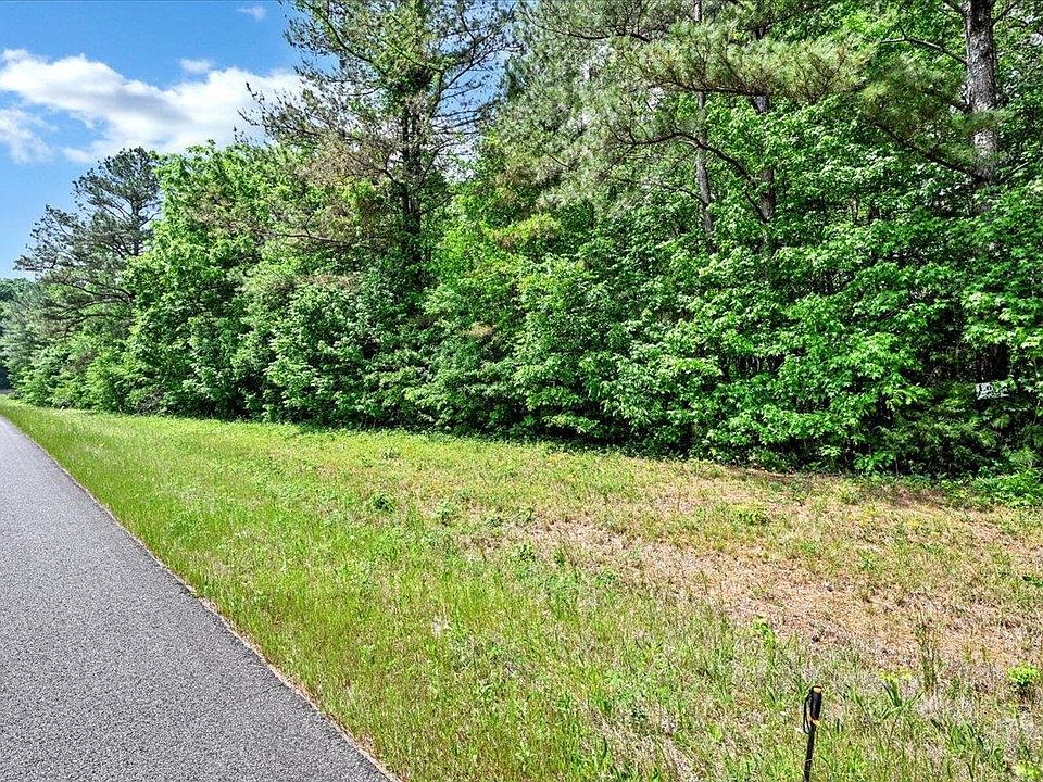 1st image of 7 Mill Creek Rd