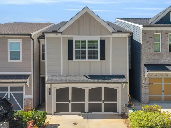 5235 Canberra Dr, Flowery Branch, GA 30542