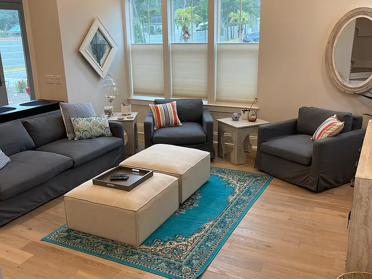 58 Sunset Key Ct — Photo 1