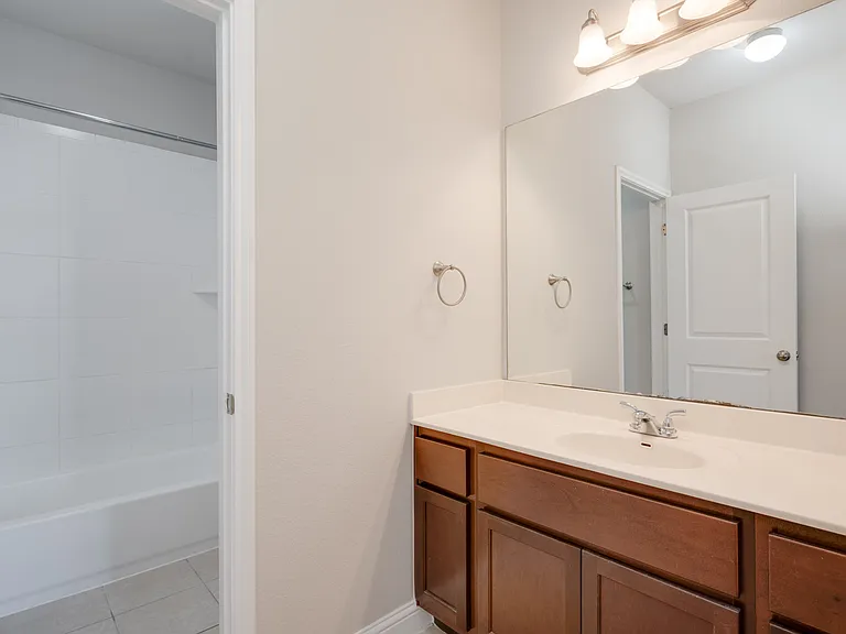 5701 Cougar Dr #A — Photo 25