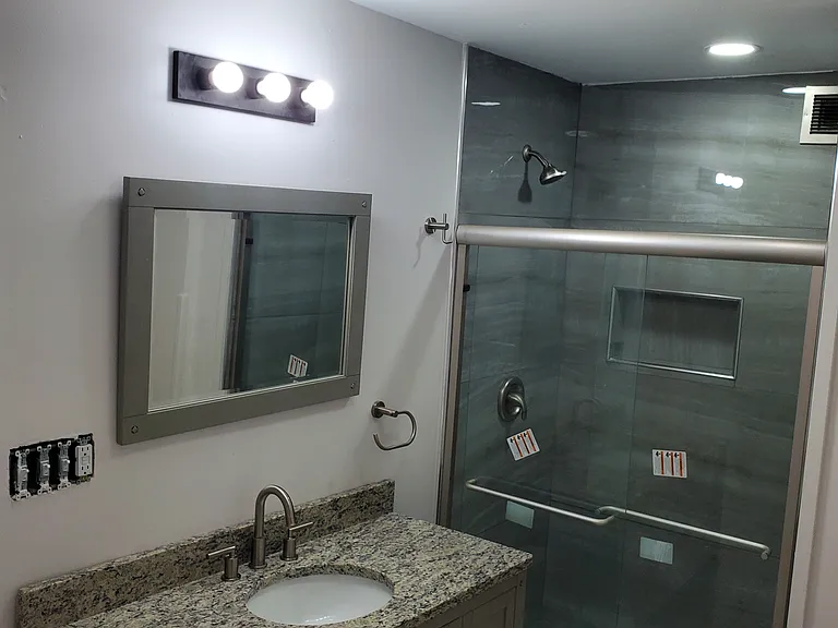 1232 Woodward Ave — Photo 33