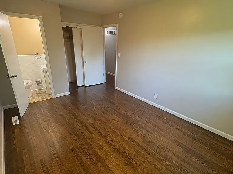 6314 E 103rd St — Photo 12