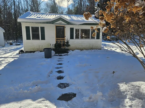 439 Roxbury Rd, Sanbornton, NH 03269
