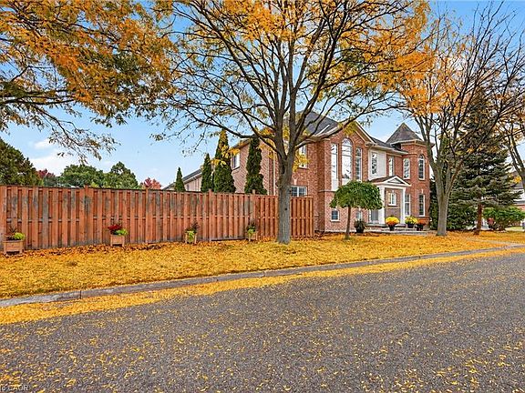 3rd image of 5555 Linwell Pl