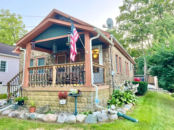 940 Ellery Ave, Jackson, MI 49202