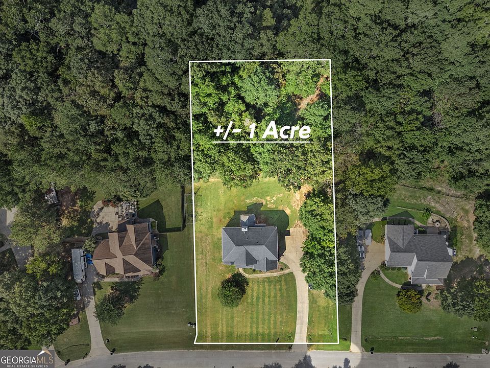 2nd image of 206 Liberty Trce