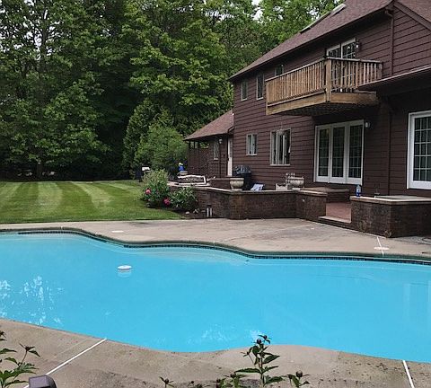 3rd image of 111 Beechwood Dr