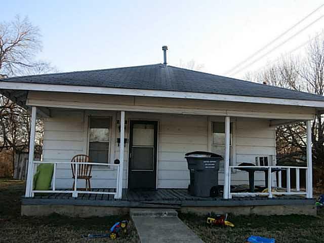1st image of 222 W 12th St