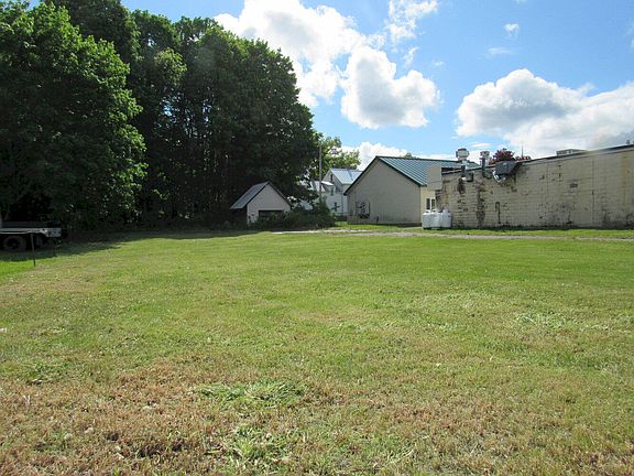 4th image of 19 Weston Avenue