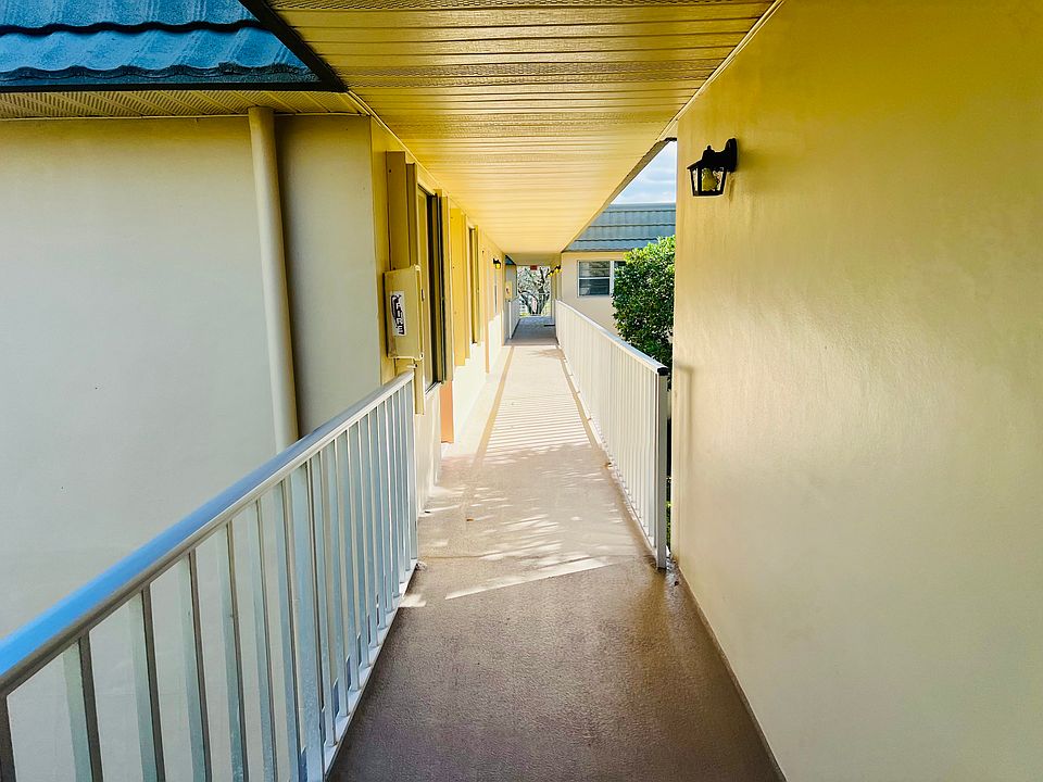 1st image of 31 Vista Gardens Trl APT 204