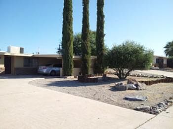 1st image of 8411 E Medford Pl