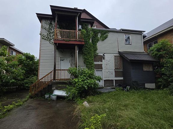2nd image of 840 Lexington Ave