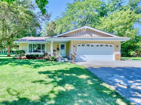 5726 West Cascade DRIVE, Franklin, WI 53132