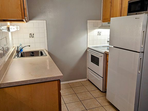 5th image of 10433 Briarbend Dr APT 7