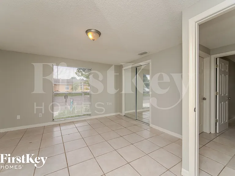 8509 Olympic Ct — Photo 9