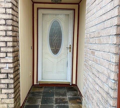 3rd image of 3102 Plymouth Landing Cir