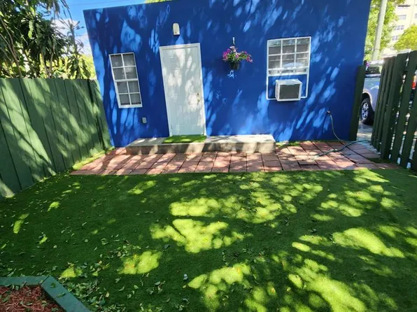 1825 Adams St APT 2, Hollywood, FL 33020