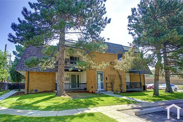 1330 Zephyr St #20 — Photo 10